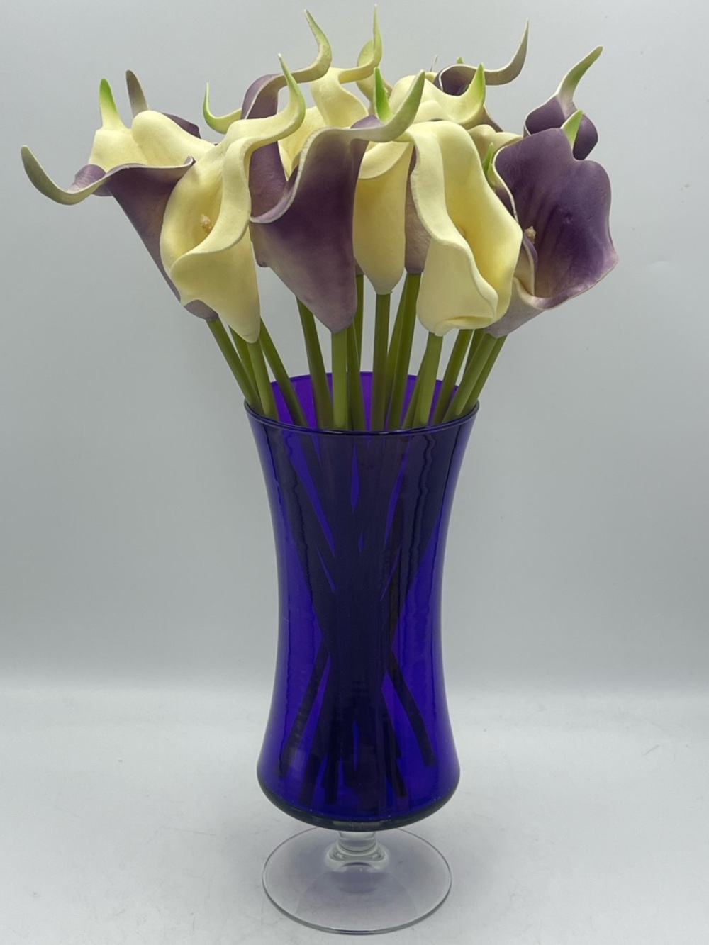 VTG Neiman Marcus Polish Art Glass: Purple Crystal Vase w/ Clear Pedestal Base
